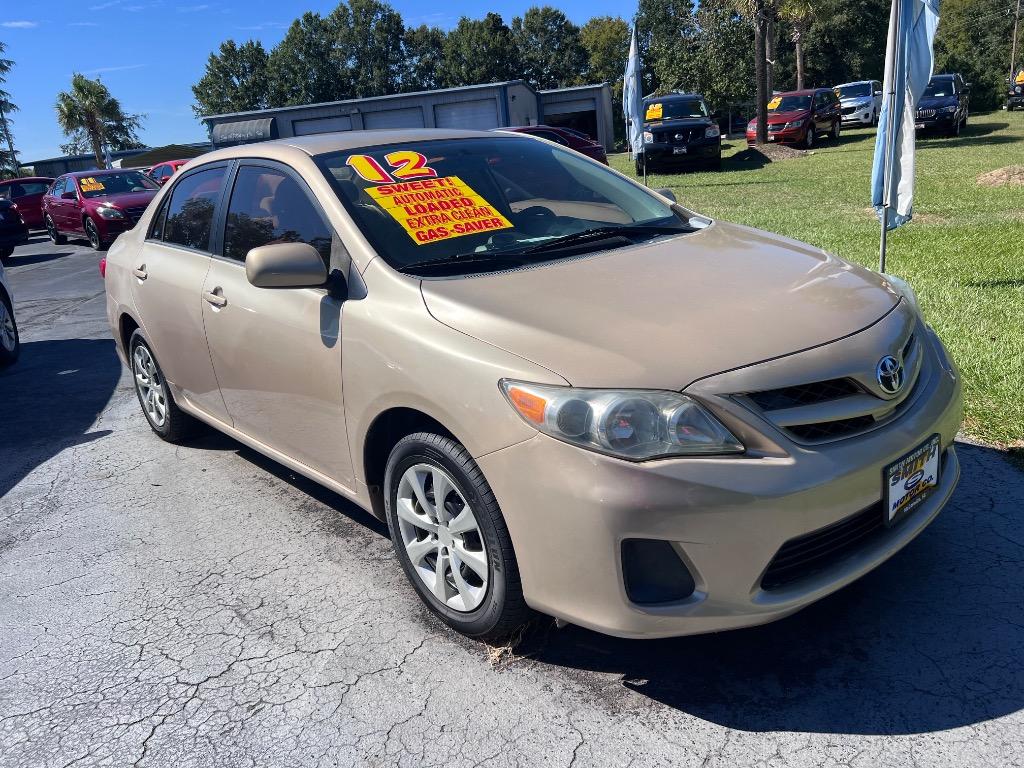 2012 Toyota Corolla - $11,800