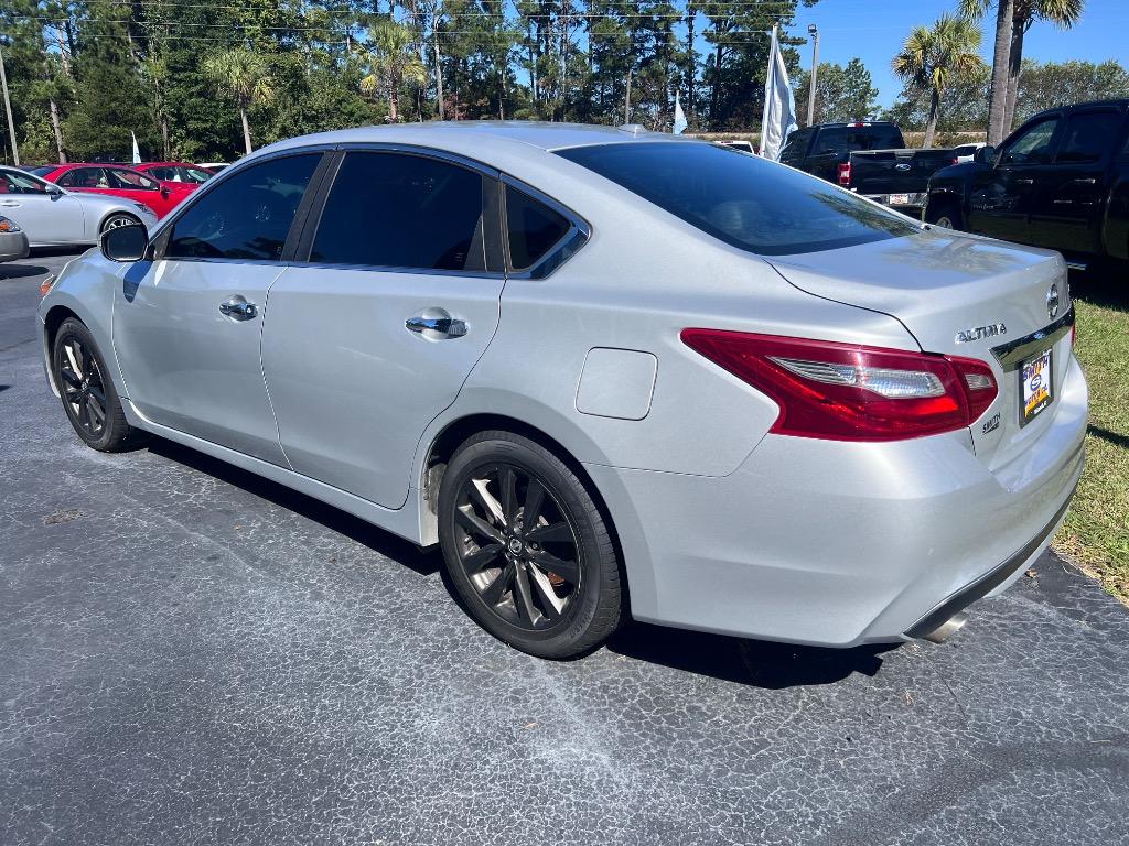 2018 Nissan Altima - $14,800