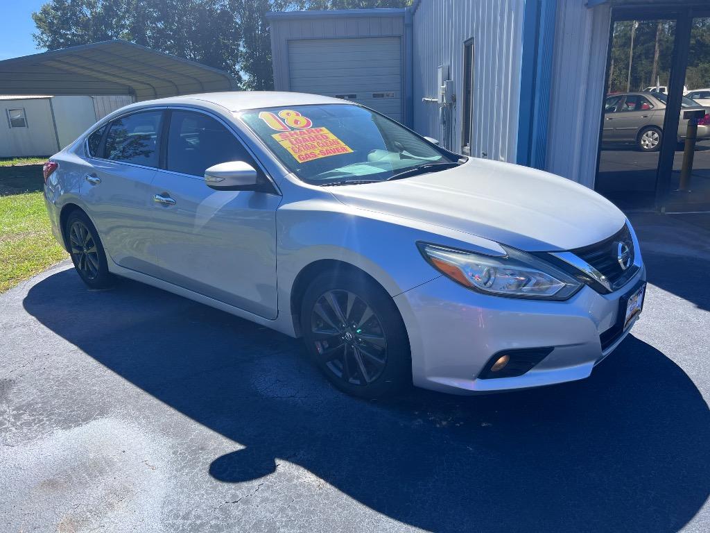 2018 Nissan Altima - $14,800