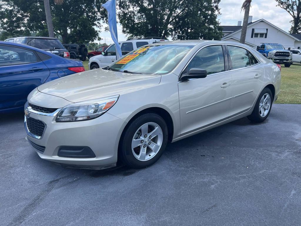 2016 Chevrolet Malibu - $12,800