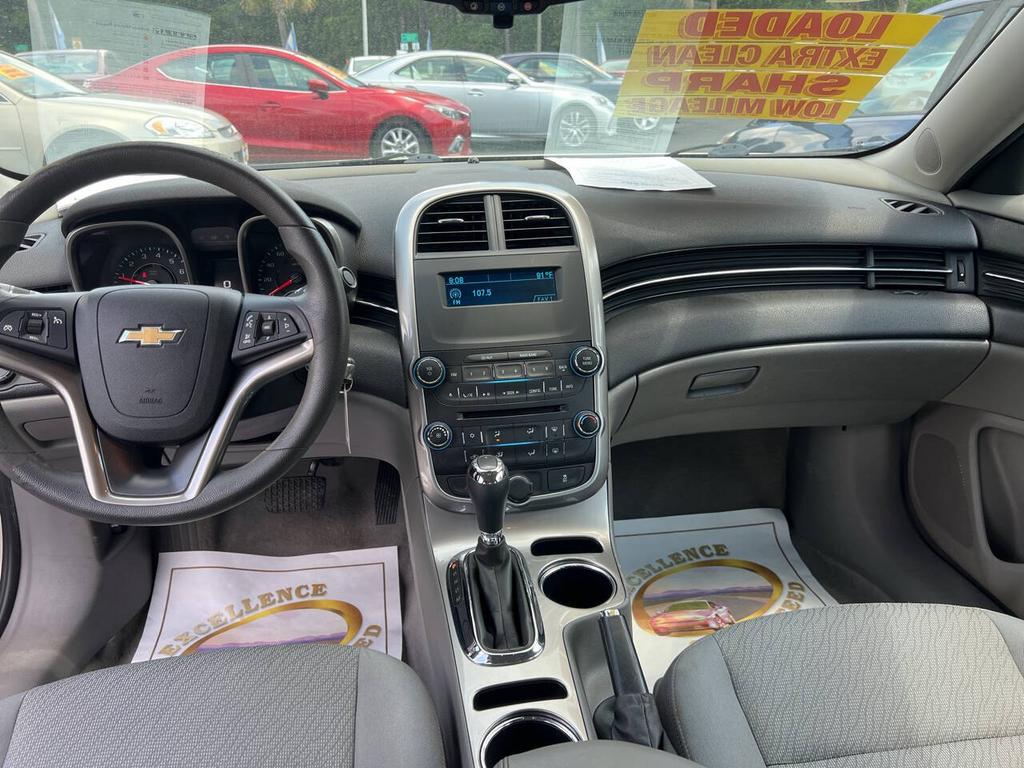 2016 Chevrolet Malibu - $12,800
