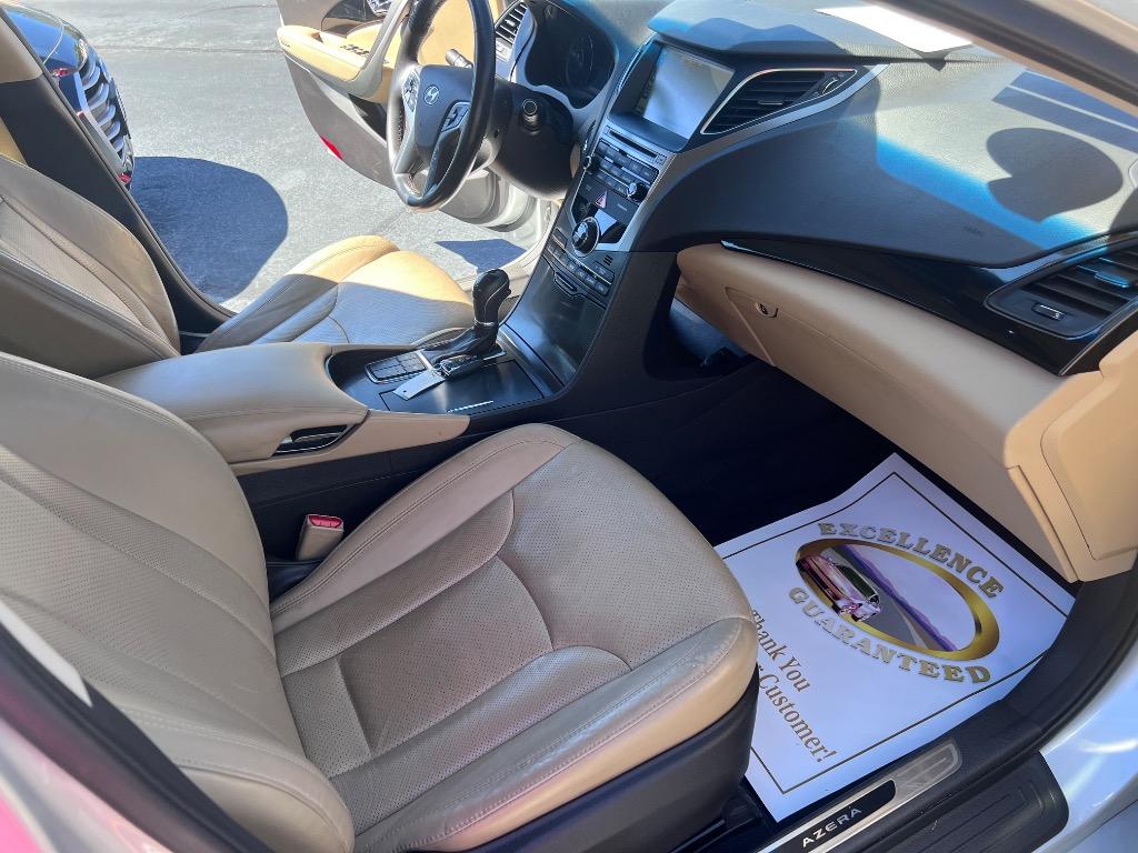 2016 Hyundai Azera - $14,500