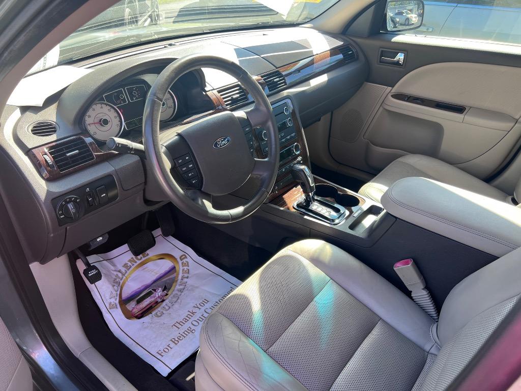 2008 Ford Taurus - $9,200