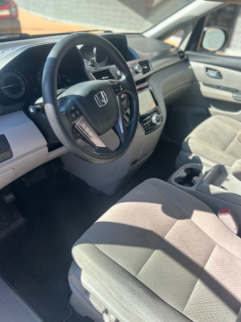2014 Honda Odyssey EX photo