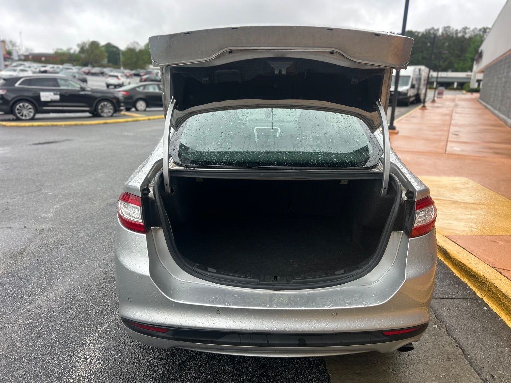 2015 Ford Fusion SE photo