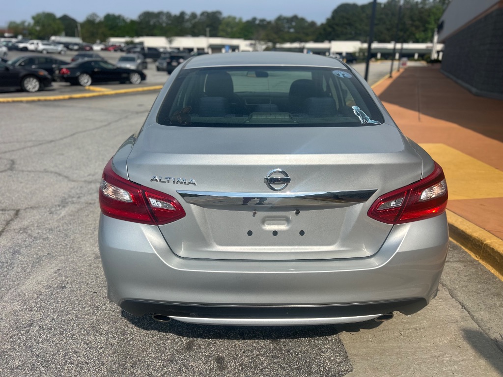 2017 Nissan Altima S photo