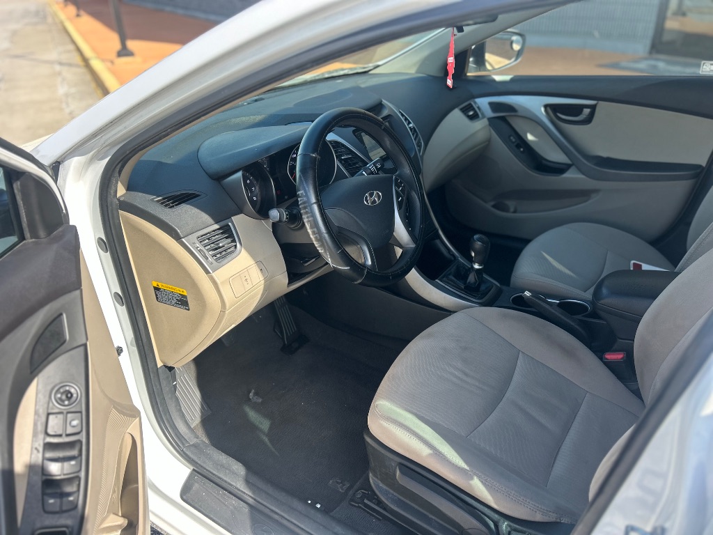 2014 Hyundai Elantra - $3,999