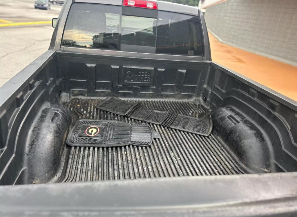 2019 RAM 1500 DS SLT photo