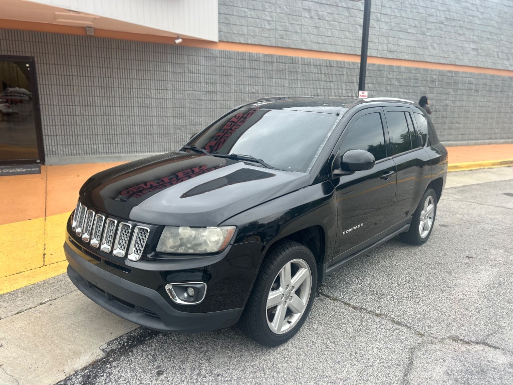 2014 Jeep Compass Latitude photo