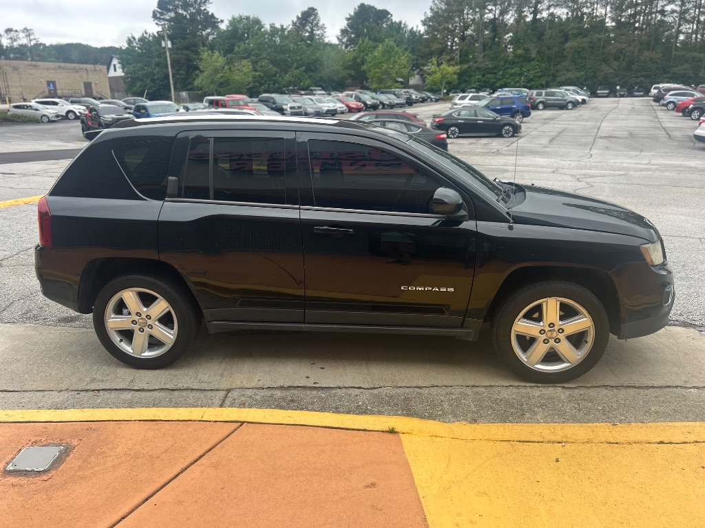 2014 Jeep Compass Latitude photo