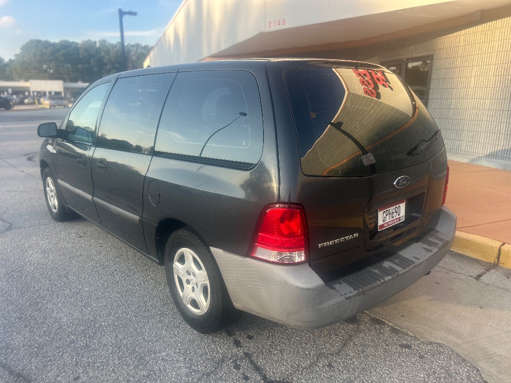 2007 Ford E-150 - $4,799