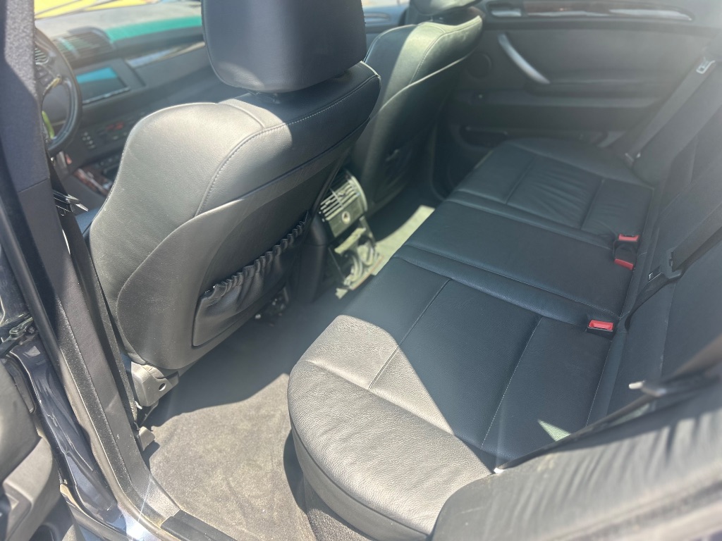 2004 BMW X5 3.0i photo