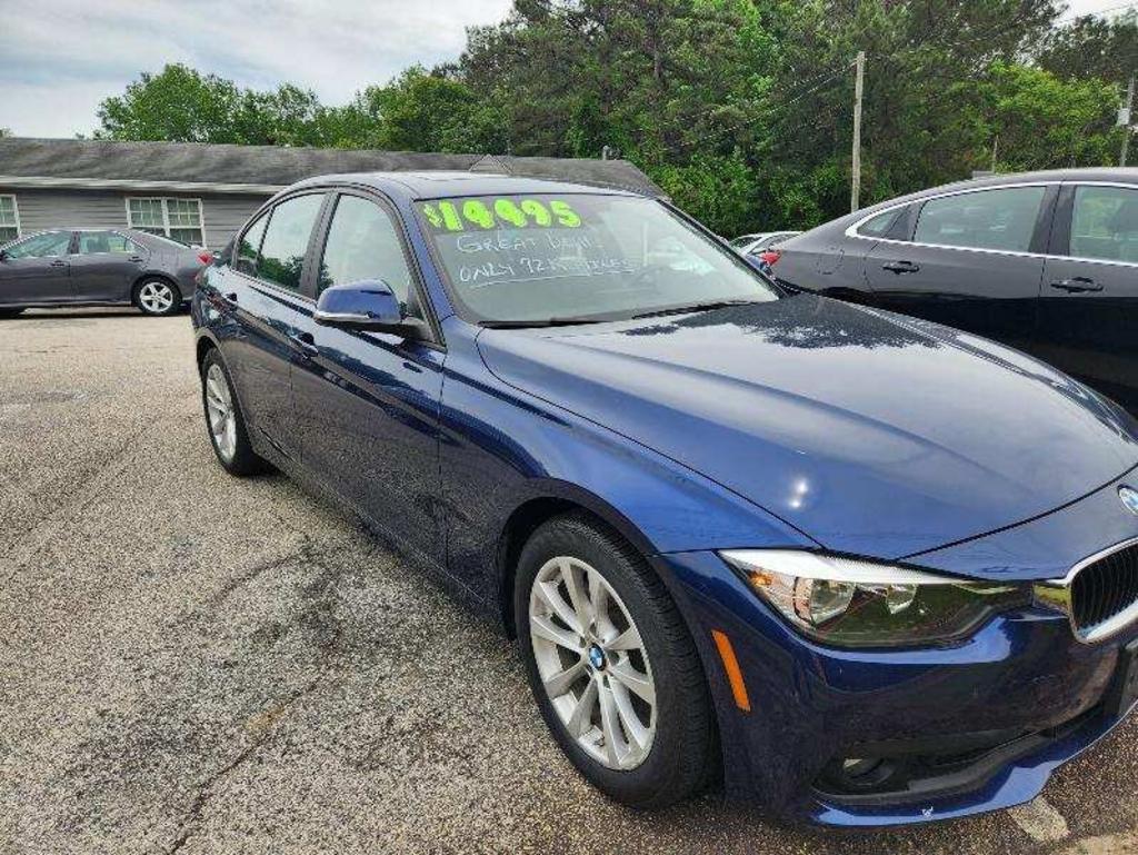 2017 BMW 3-Series 320xi photo
