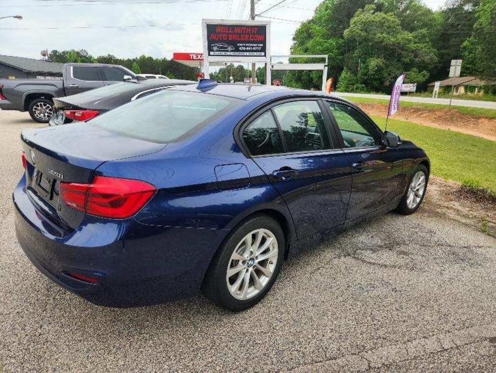 2017 BMW 3-Series 320xi photo