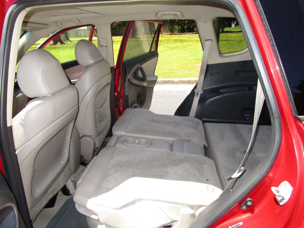 2007 Toyota RAV4 Limited photo