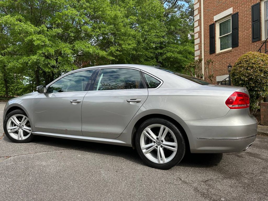 2013 Volkswagen Passat TDI SE photo