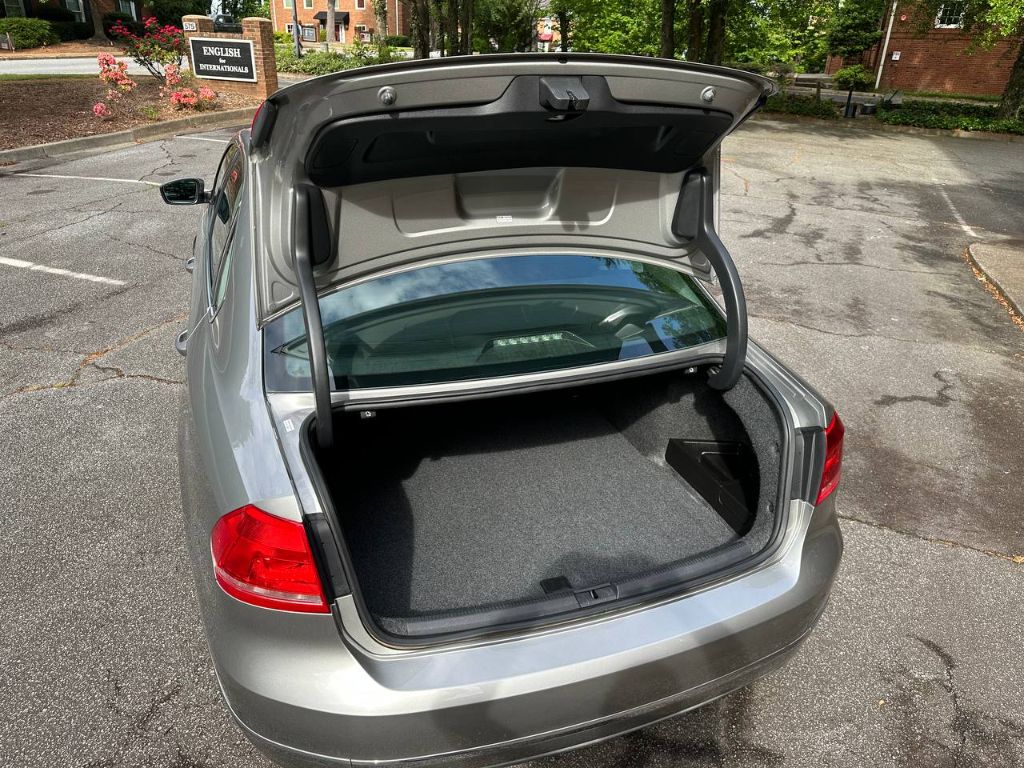 2013 Volkswagen Passat TDI SE photo
