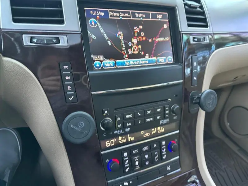 2011 Cadillac Escalade - $13,495