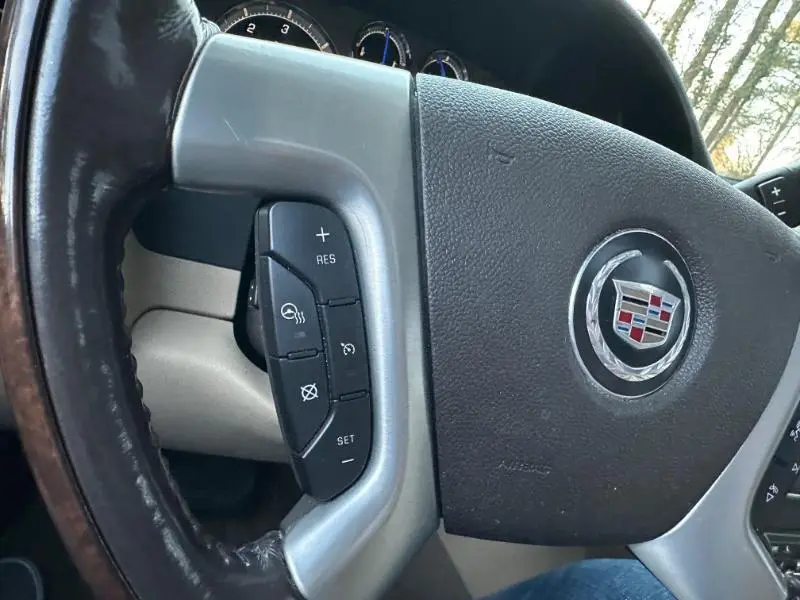 2011 Cadillac Escalade - $13,495