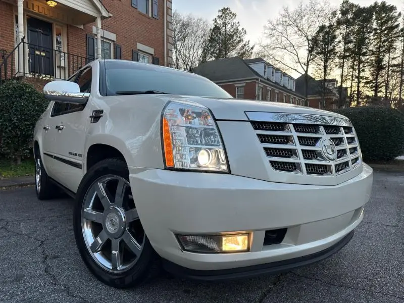 2011 Cadillac Escalade - $13,495