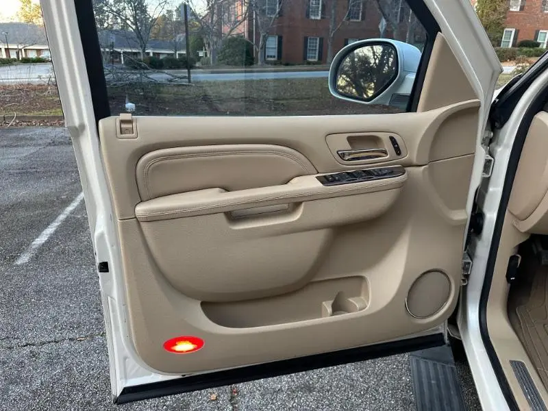 2011 Cadillac Escalade - $13,495