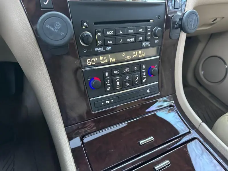 2011 Cadillac Escalade - $13,495