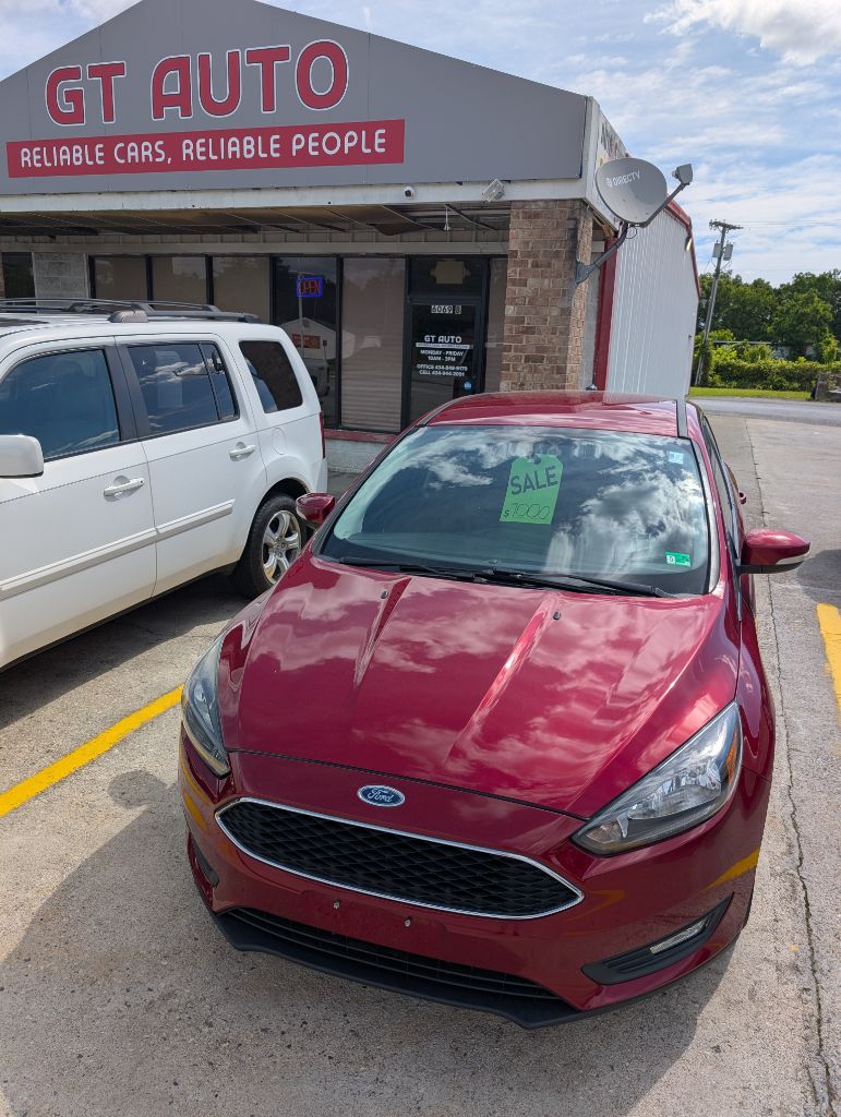 2016 Ford Focus SE photo