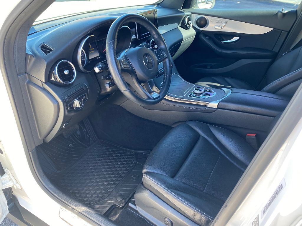 2019 Mercedes-Benz C-Class - $18,988