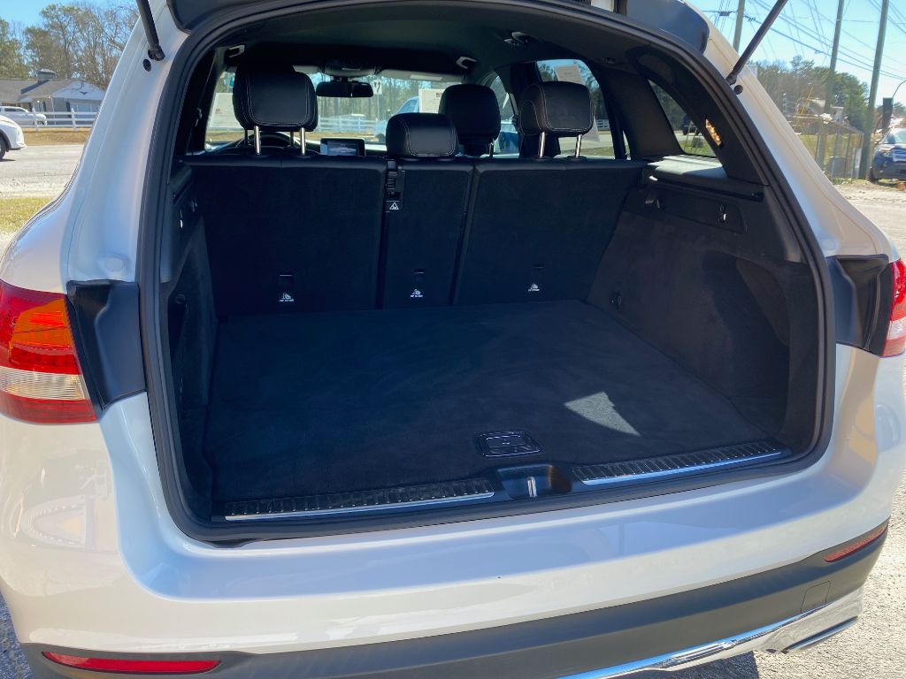 2019 Mercedes-Benz C-Class - $18,988
