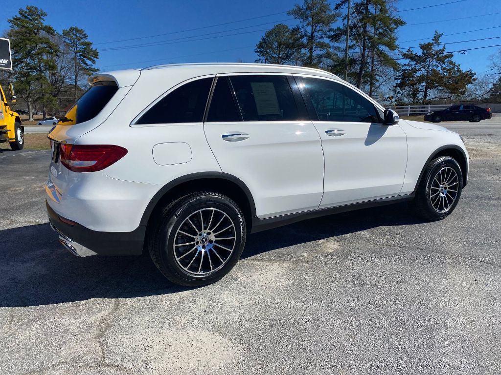 2019 Mercedes-Benz C-Class - $18,988