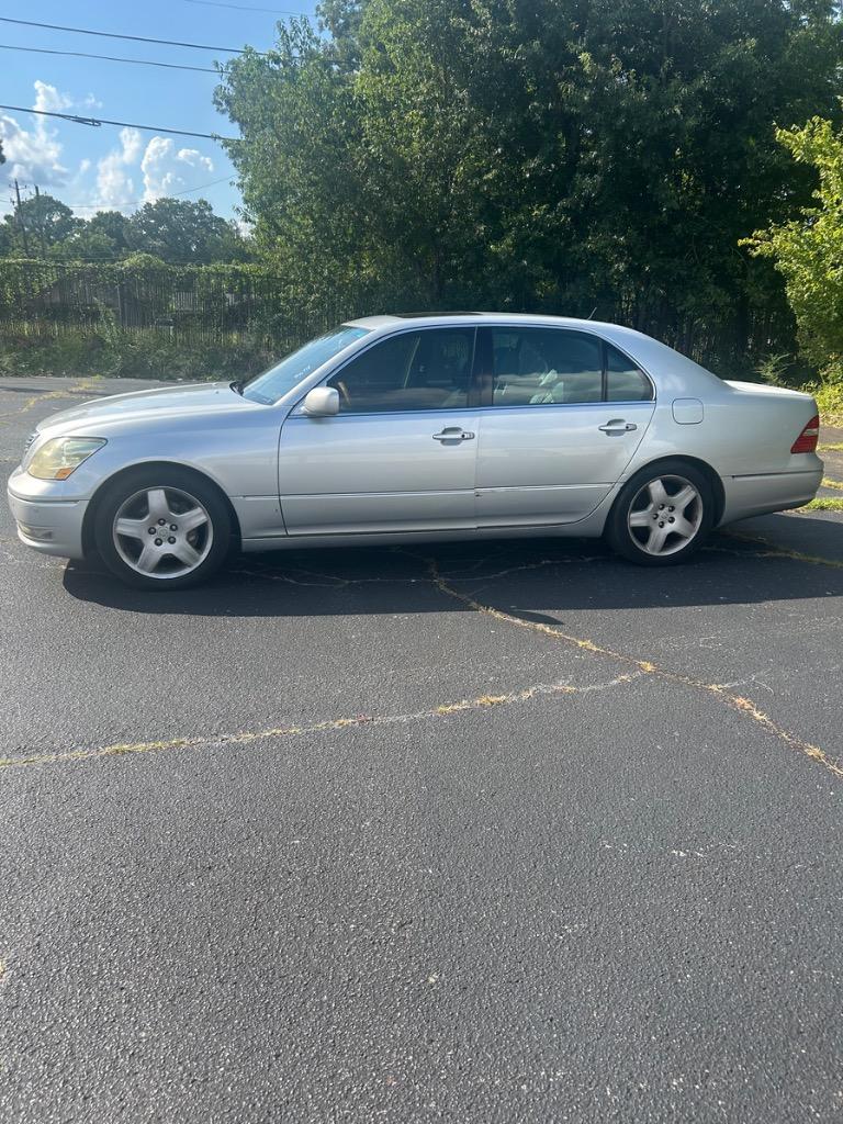 2005 Lexus LS - $5,500