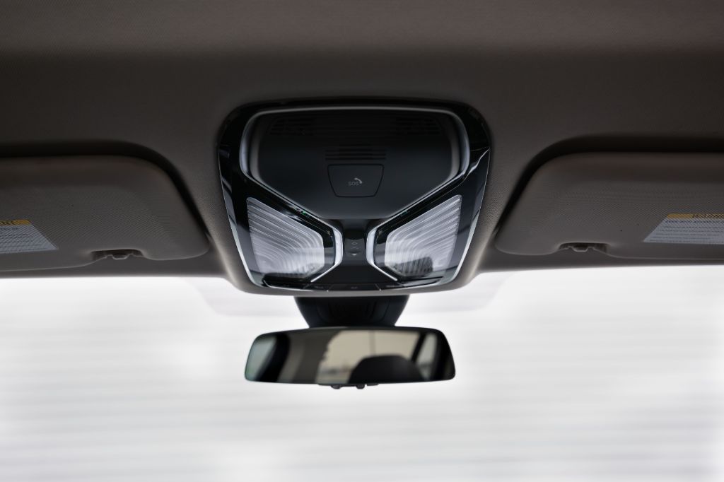 2021 BMW X7 - $34,975