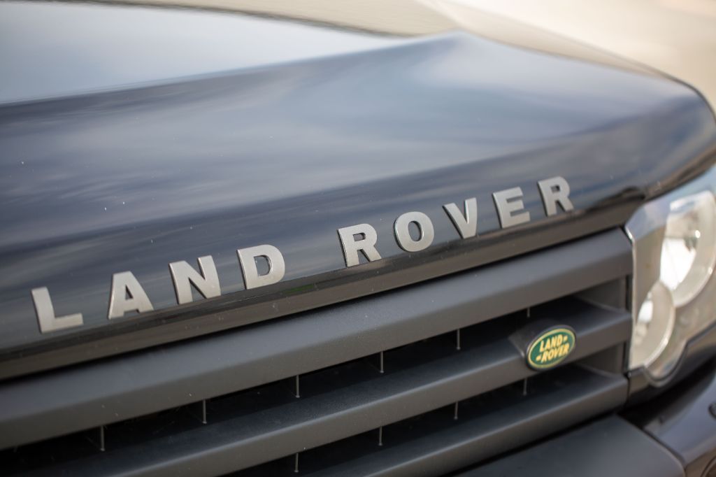 2004 Land Rover Discovery - $27,975