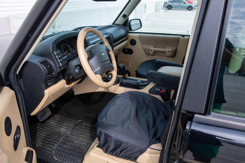 2004 Land Rover Discovery - $27,975