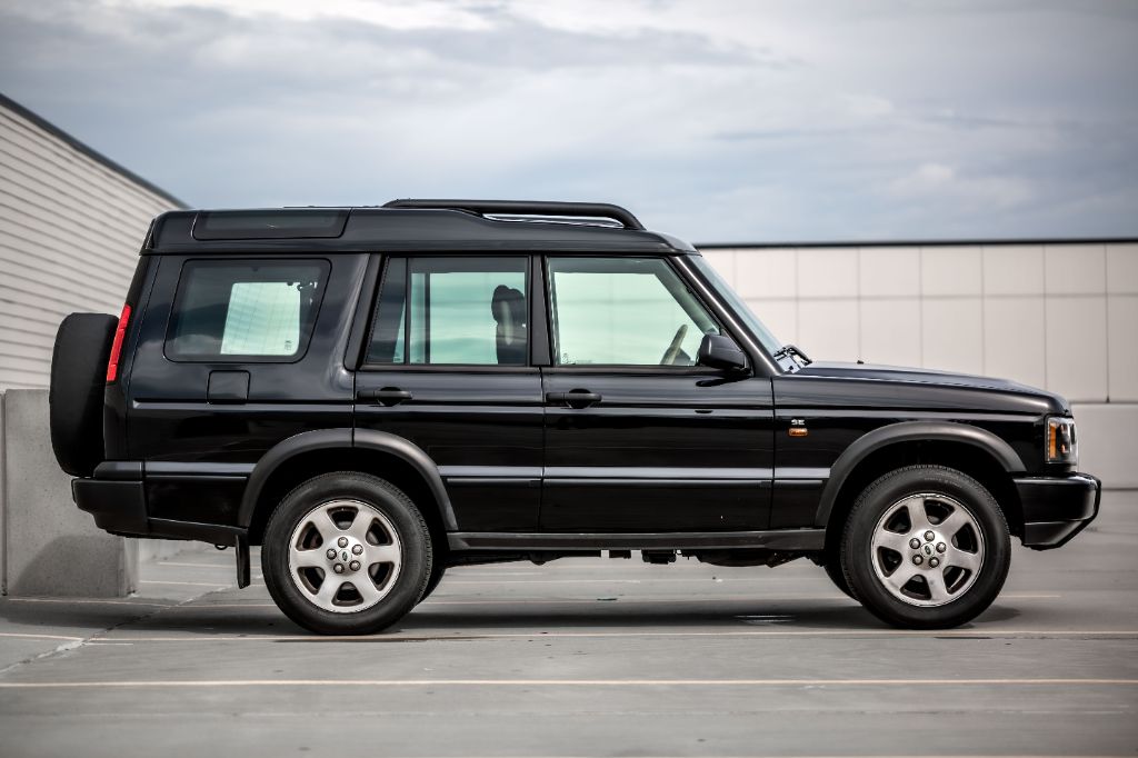 2004 Land Rover Discovery - $27,975