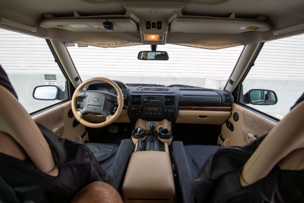 2004 Land Rover Discovery - $27,975