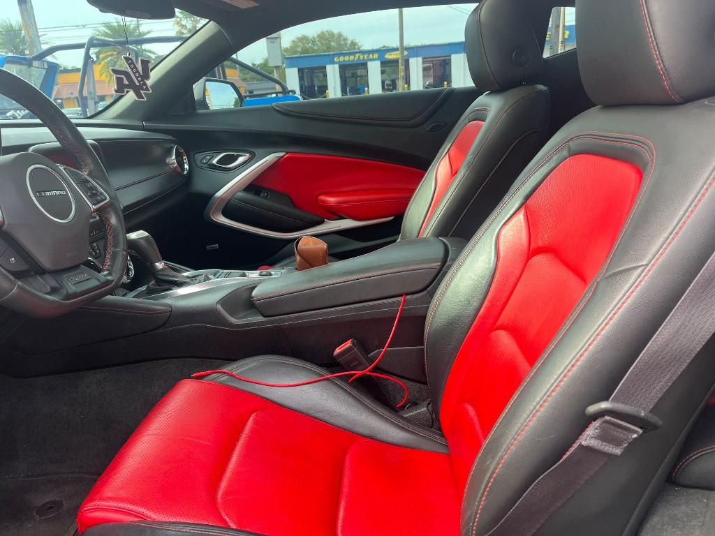 2017 Chevrolet Camaro 2LT photo