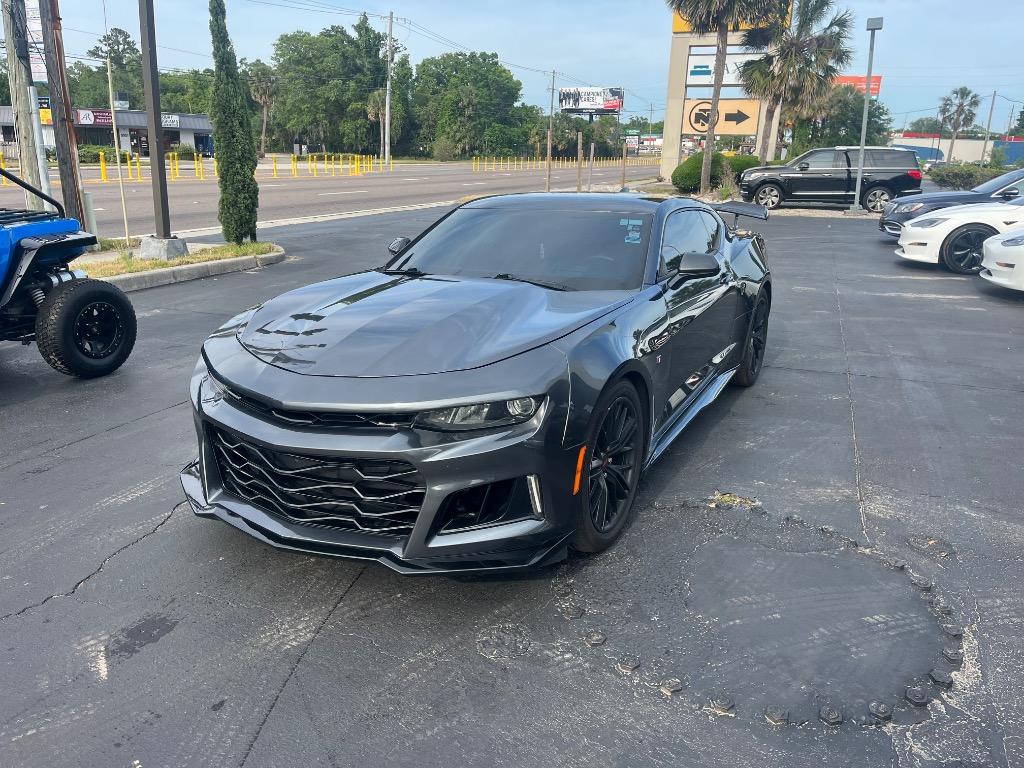 2017 Chevrolet Camaro 2LT photo