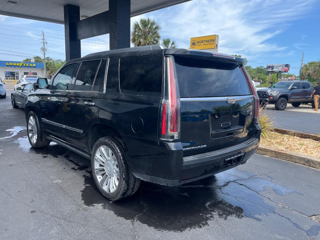 2016 Cadillac Escalade Platinum photo