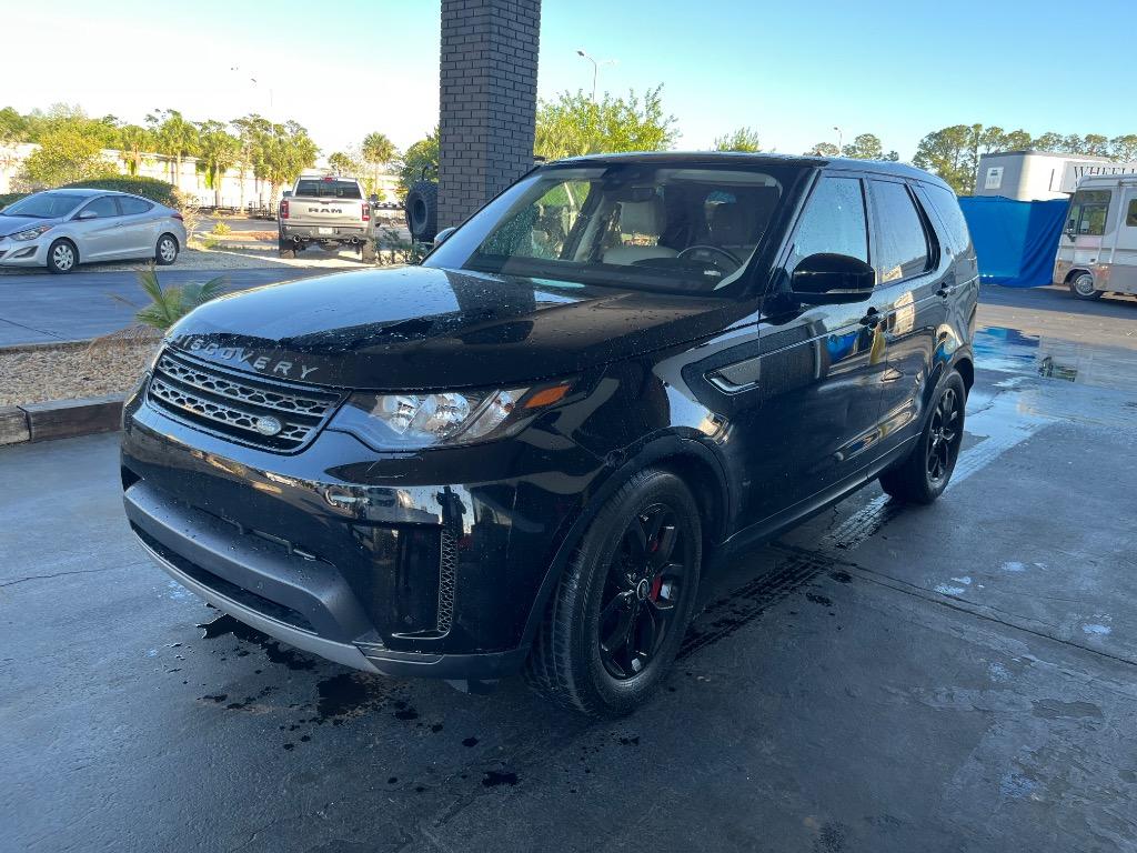 2018 Land Rover Discovery SE photo