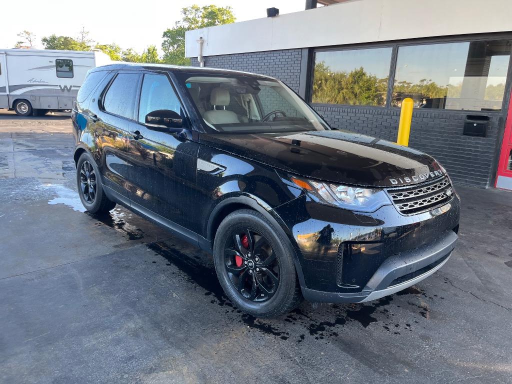 2018 Land Rover Discovery SE photo