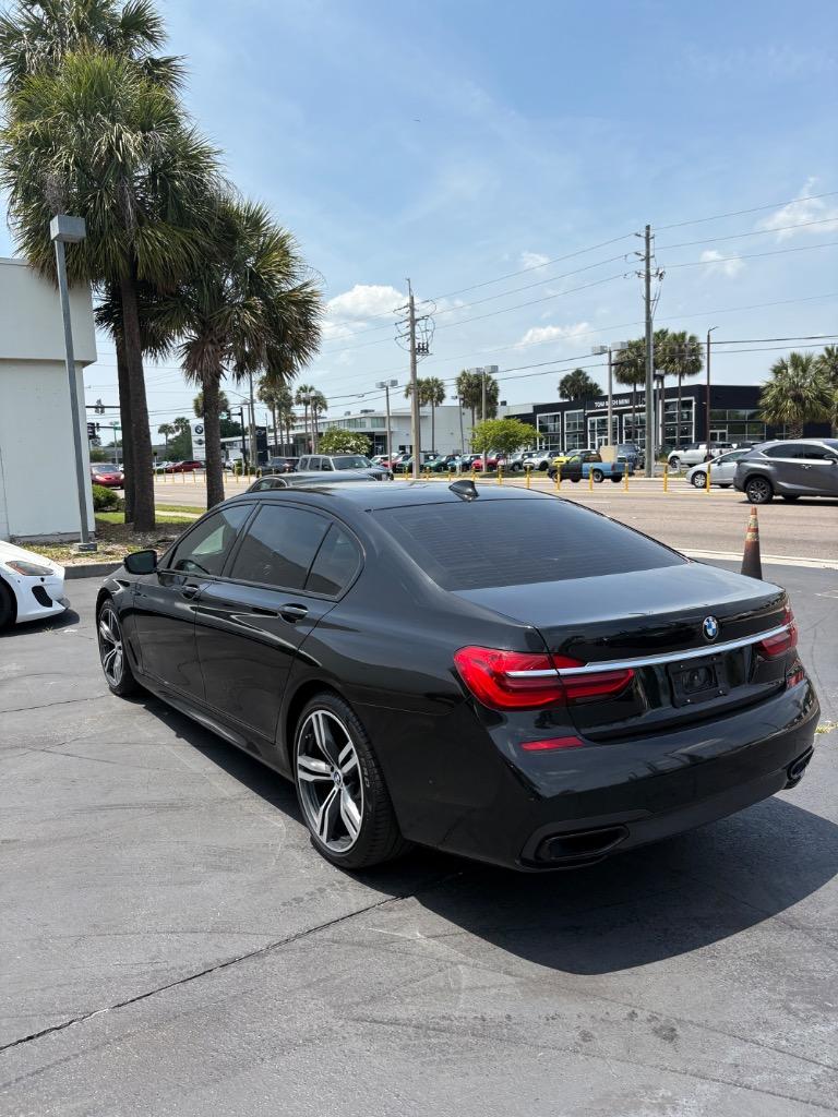 2019 BMW 7-Series 740i photo