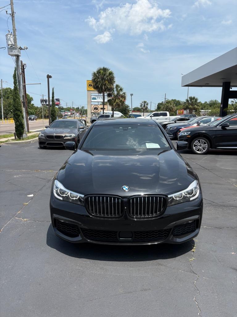 2019 BMW 7-Series 740i photo