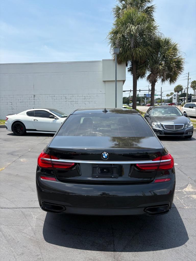 2019 BMW 7-Series 740i photo