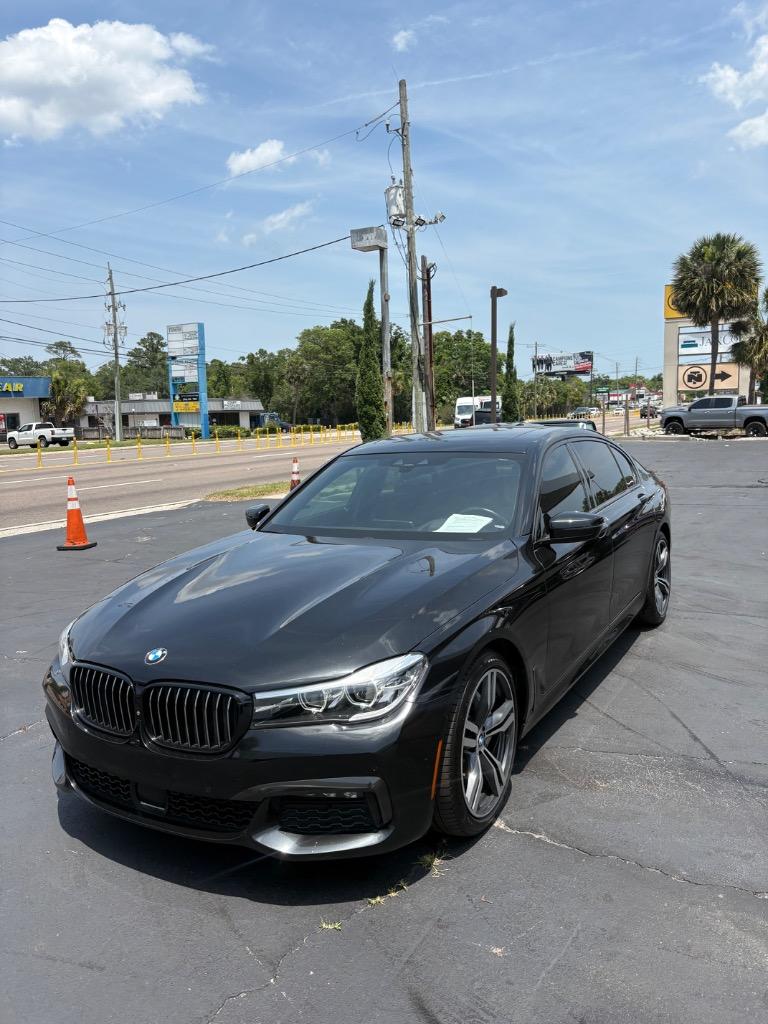 2019 BMW 7-Series 740i photo