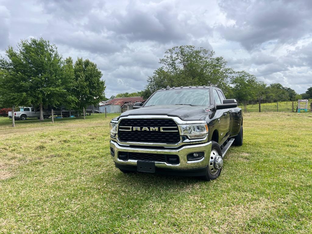 2022 RAM 3500 Big Horn photo