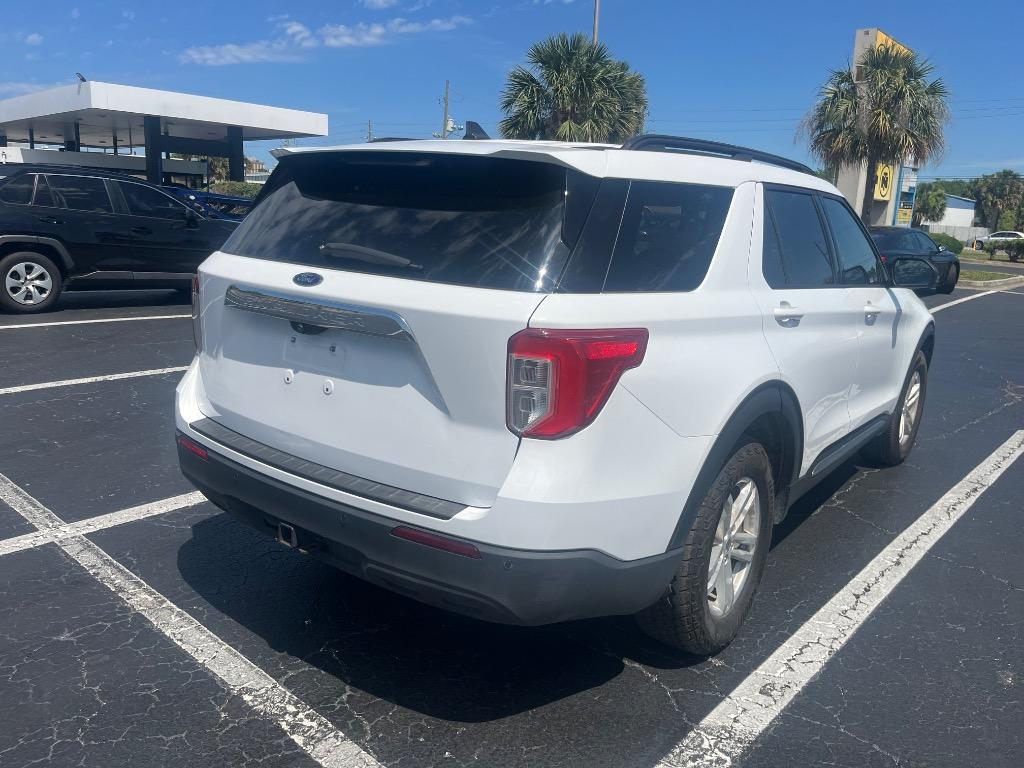 2022 Ford Explorer XLT photo