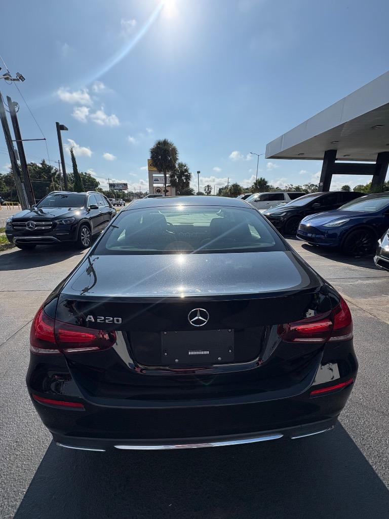2021 Mercedes Benz A 220 photo 5