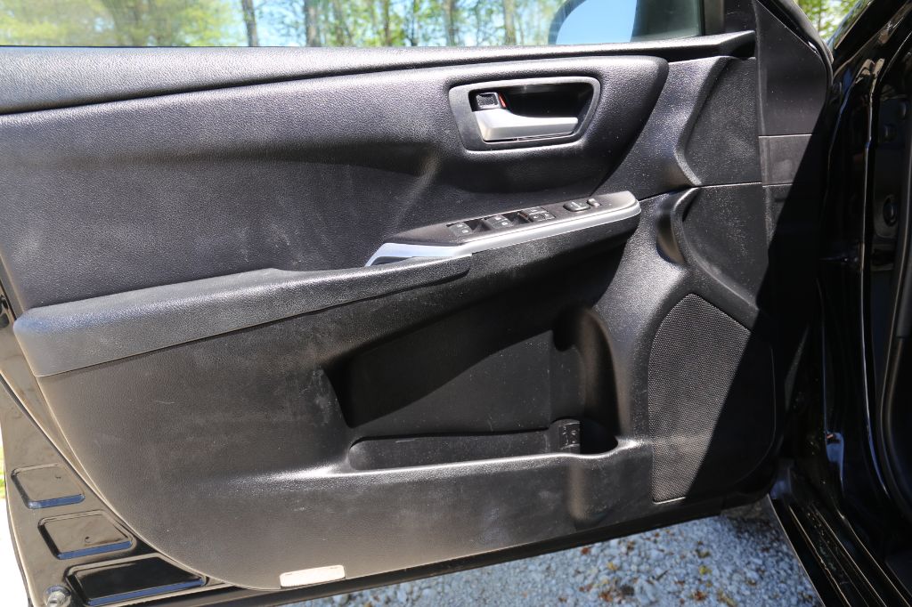 2017 Toyota Camry - $8,599