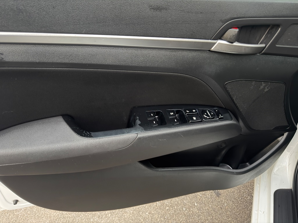 2019 Hyundai Elantra - $11,399